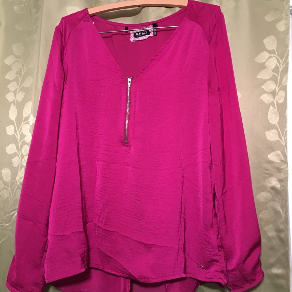 Fuchsia top
